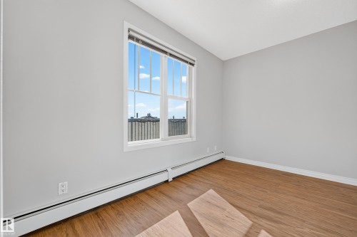 #406 105 Ambleside Dr Sw, Edmonton, AB - Indoor Photo Showing Other Room