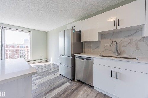 #1705 10150 117 St Nw, Edmonton, AB - Indoor Photo Showing Kitchen With Stainless Steel Kitchen