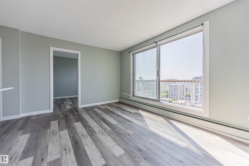 #1705 10150 117 St Nw, Edmonton, AB - Indoor Photo Showing Other Room