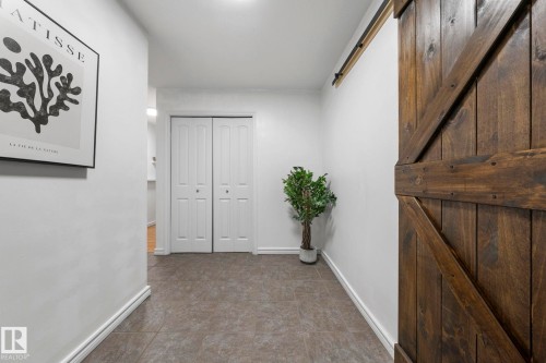 #105 11011 86 Av Nw, Edmonton, AB - Indoor Photo Showing Other Room