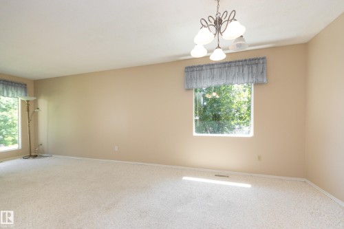 84 Larose Drive, St. Albert, AB - Indoor Photo Showing Other Room