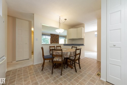 84 Larose Drive, St. Albert, AB - Indoor Photo Showing Dining Room