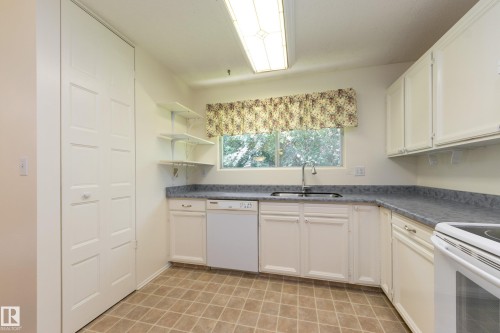 84 Larose Drive, St. Albert, AB - Indoor Photo Showing Kitchen With Double Sink