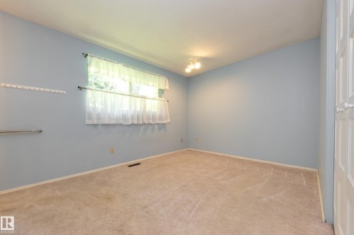 84 Larose Drive, St. Albert, AB - Indoor Photo Showing Other Room