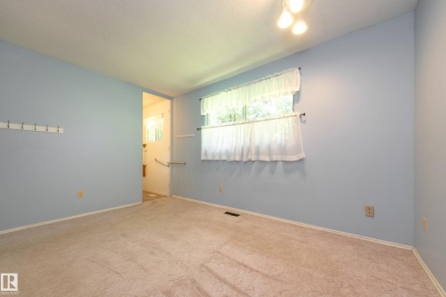 84 Larose Drive, St. Albert, AB - Indoor Photo Showing Other Room