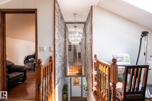 11916 71 Street Nw, Edmonton, AB - Indoor Photo Showing Other Room