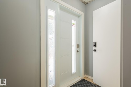 11916 71 Street Nw, Edmonton, AB - Indoor Photo Showing Other Room