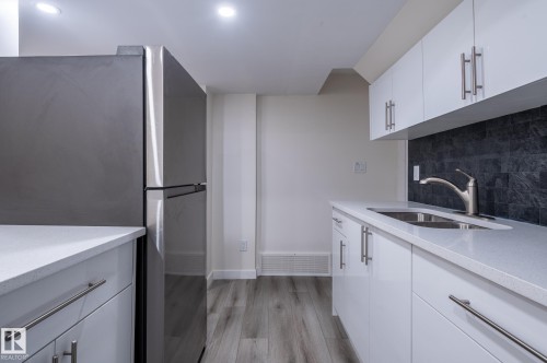 11916 71 Street Nw, Edmonton, AB - Indoor Photo Showing Kitchen With Double Sink