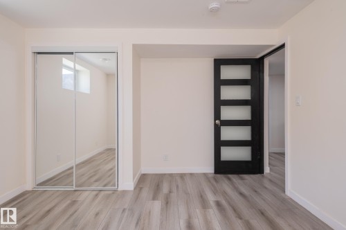11916 71 Street Nw, Edmonton, AB - Indoor Photo Showing Other Room
