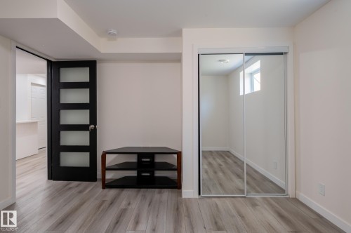 11916 71 Street Nw, Edmonton, AB - Indoor Photo Showing Other Room
