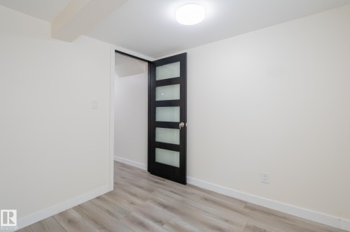 11916 71 Street Nw, Edmonton, AB - Indoor Photo Showing Other Room