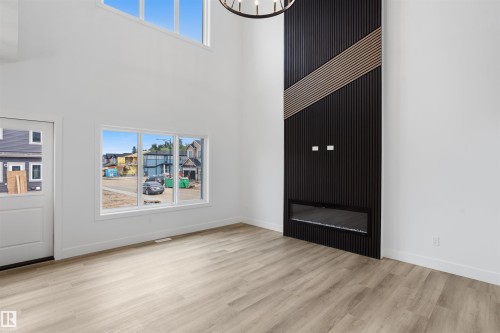 1772 Crossbill Loop Nw, Edmonton, AB - Indoor Photo Showing Other Room