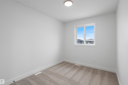 1772 Crossbill Loop Nw, Edmonton, AB - Indoor Photo Showing Other Room