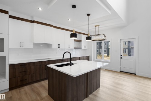 1772 Crossbill Loop Nw, Edmonton, AB - Indoor Photo Showing Kitchen With Double Sink With Upgraded Kitchen