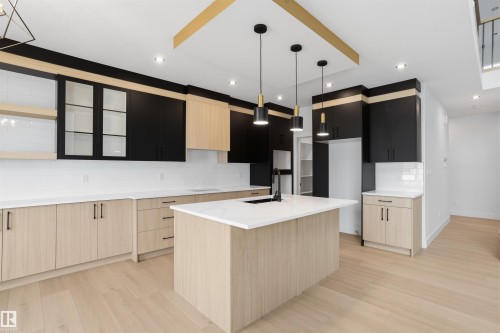 409 Munn Court, Leduc, AB - Indoor Photo Showing Kitchen