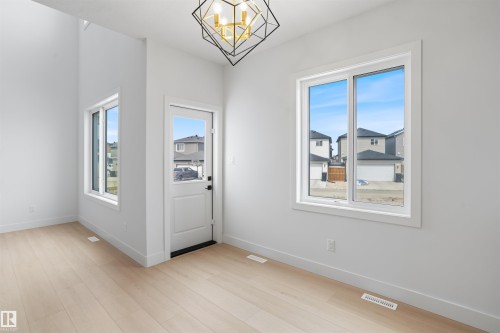 409 Munn Court, Leduc, AB - Indoor Photo Showing Other Room
