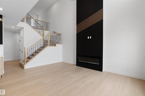 409 Munn Court, Leduc, AB - Indoor Photo Showing Other Room