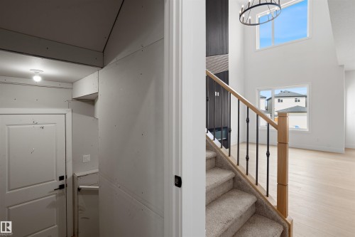 409 Munn Court, Leduc, AB - Indoor Photo Showing Other Room