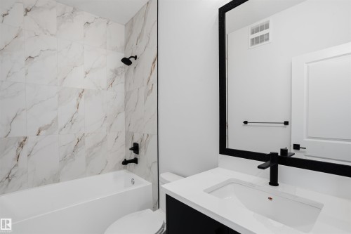 409 Munn Court, Leduc, AB - Indoor Photo Showing Bathroom