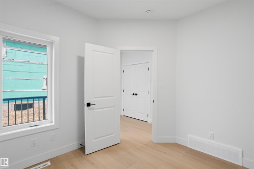 409 Munn Court, Leduc, AB - Indoor Photo Showing Other Room