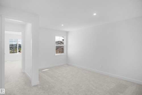 8464 183 Avenue Nw, Edmonton, AB - Indoor Photo Showing Other Room