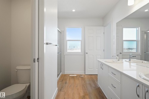 18955 28 Avenue Nw, Edmonton, AB - Indoor Photo Showing Bathroom