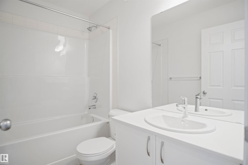 18955 28 Avenue Nw, Edmonton, AB - Indoor Photo Showing Bathroom