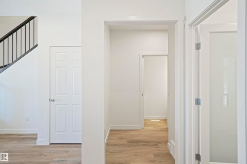 18955 28 Avenue Nw, Edmonton, AB - Indoor Photo Showing Other Room