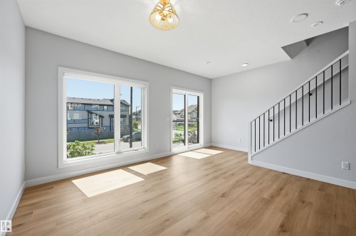 #4 11910 35 Av Sw, Edmonton, AB - Indoor Photo Showing Other Room