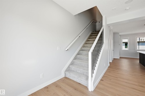 #4 11910 35 Av Sw, Edmonton, AB - Indoor Photo Showing Other Room