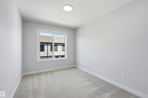 #4 11910 35 Av Sw, Edmonton, AB - Indoor Photo Showing Other Room