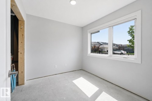 #4 11910 35 Av Sw, Edmonton, AB - Indoor Photo Showing Other Room