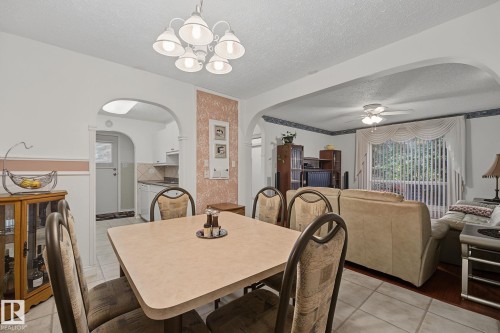 895 Erin Place Nw, Edmonton, AB - Indoor Photo Showing Dining Room