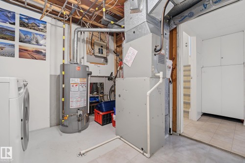 895 Erin Place Nw, Edmonton, AB - Indoor Photo Showing Basement