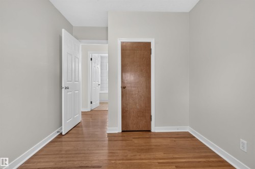 8817 91 Street Nw, Edmonton, AB - Indoor Photo Showing Other Room