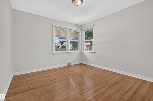 8817 91 Street Nw, Edmonton, AB - Indoor Photo Showing Other Room