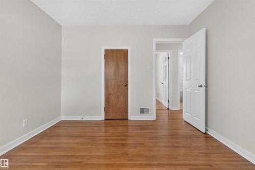 8817 91 Street Nw, Edmonton, AB - Indoor Photo Showing Other Room
