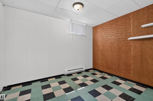 8817 91 Street Nw, Edmonton, AB - Indoor Photo Showing Other Room