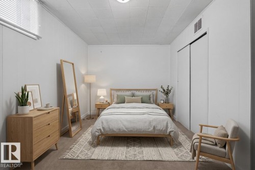 8817 91 Street Nw, Edmonton, AB - Indoor Photo Showing Bedroom