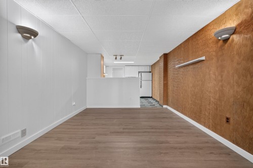 8817 91 Street Nw, Edmonton, AB - Indoor Photo Showing Other Room