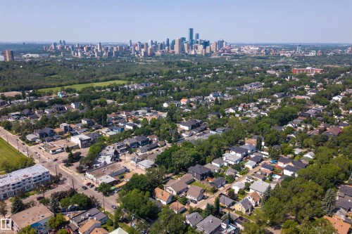 8817 91 Street Nw, Edmonton, AB - Outdoor With View
