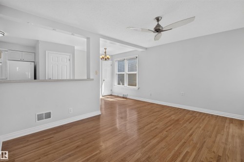 8817 91 Street Nw, Edmonton, AB - Indoor Photo Showing Other Room