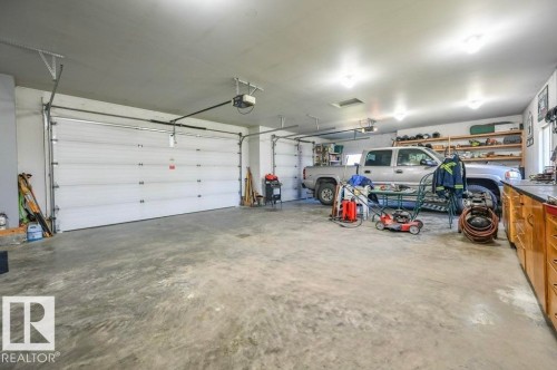 51111 Rr 233, Rural Strathcona County, AB - Indoor Photo Showing Garage