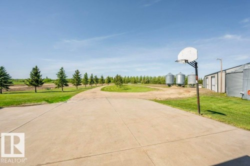 51111 Rr 233, Rural Strathcona County, AB - Outdoor