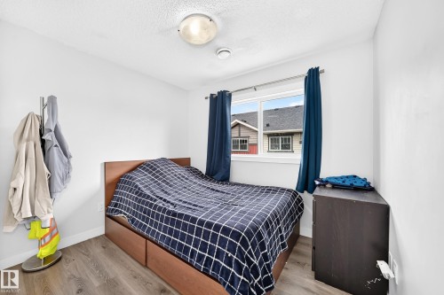 #72 1530 Tamarack Bv Nw, Edmonton, AB - Indoor Photo Showing Bedroom