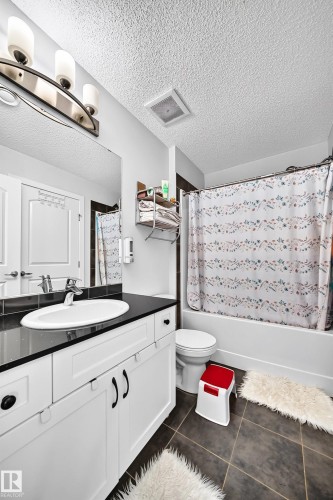 #72 1530 Tamarack Bv Nw, Edmonton, AB - Indoor Photo Showing Bathroom