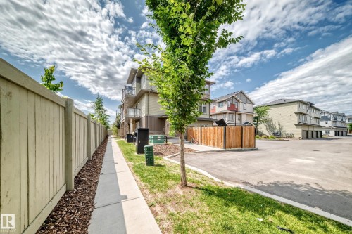 #72 1530 Tamarack Bv Nw, Edmonton, AB - Outdoor
