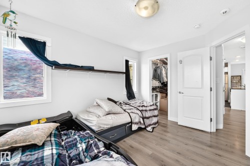 #72 1530 Tamarack Bv Nw, Edmonton, AB - Indoor Photo Showing Bedroom