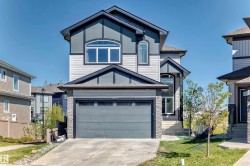 2464 15 Avenue  Edmonton, AB T6T 2L3