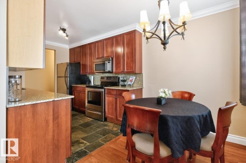 #206 10745 83 Av Nw, Edmonton, AB - Indoor